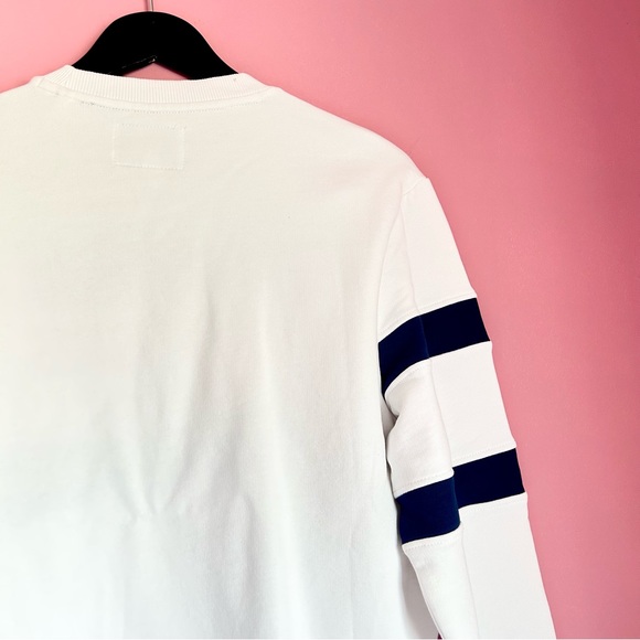 Men’s Guess Crewneck Sweater - Picture 7 of 9